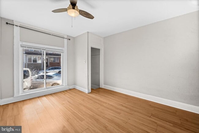 Photo - 223 Grundy St