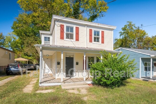 Photo - 929 Farmer St