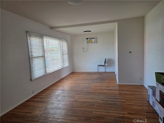 Photo - 121 N Baymar Ave
