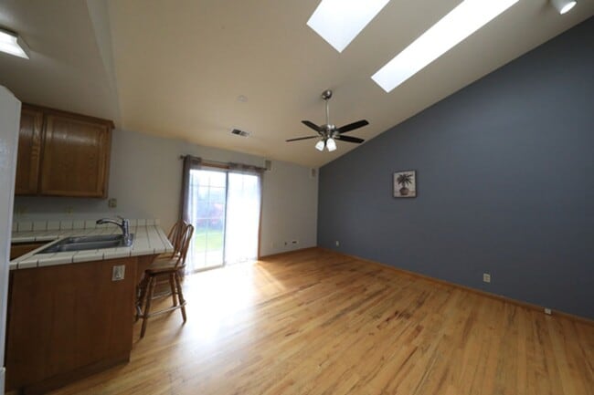 Photo - Comfortable 3/2 in the Little Pond Neighborhood