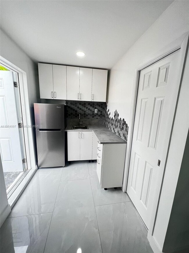 Photo - 4021 NW 6th St