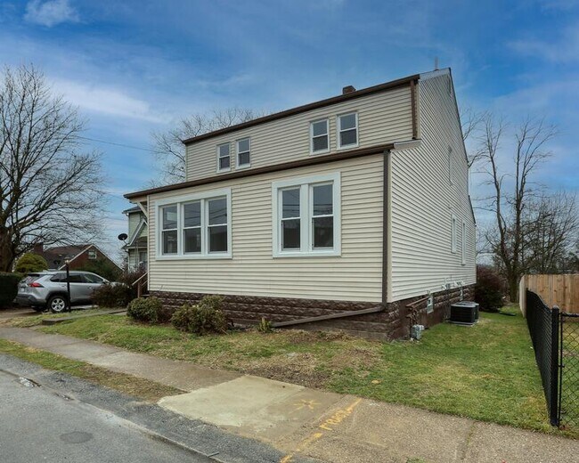 Photo - 211 Wilkins Ave