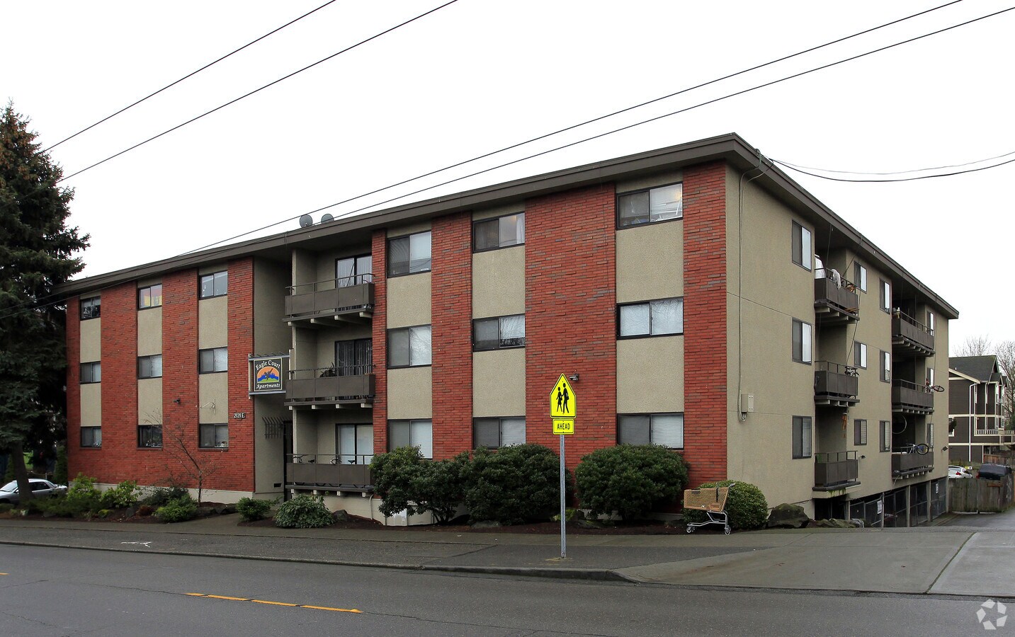 Photo - Eagle Court Apartments