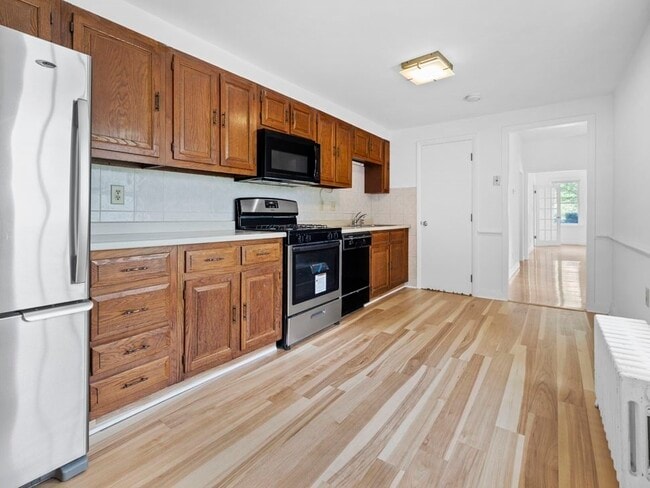 Building Photo - 86 California St Unit 86