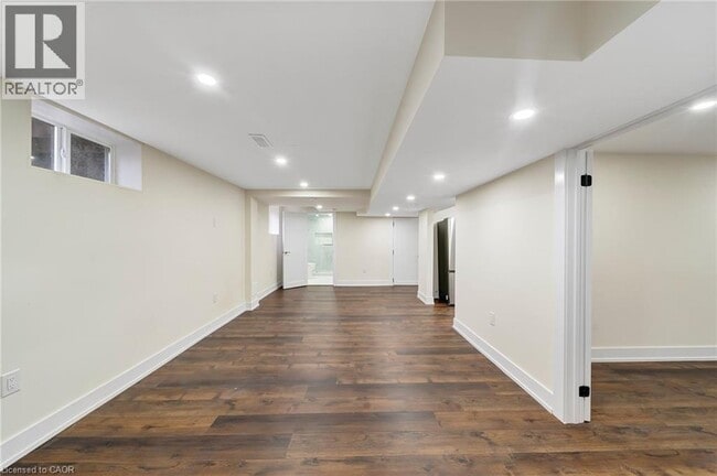 Photo - 78 Leaside Dr