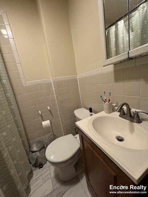 Photo - 121 Brook St Unit 1