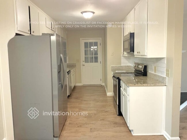 Photo - 1650 Lakeview Pl
