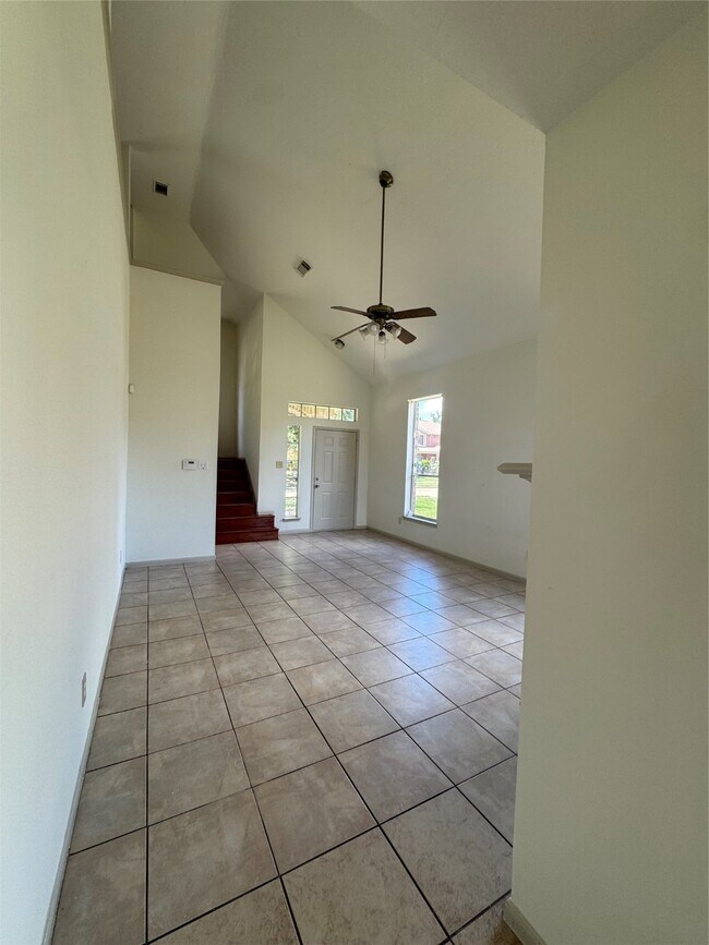 Photo - 6810 Creek Village Dr