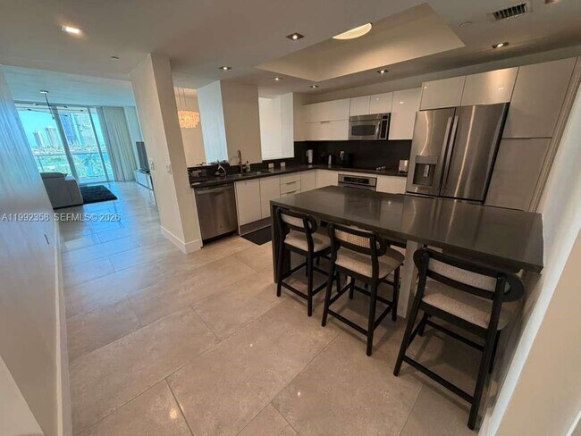 Photo - 3330 NE 190th St Unit 710