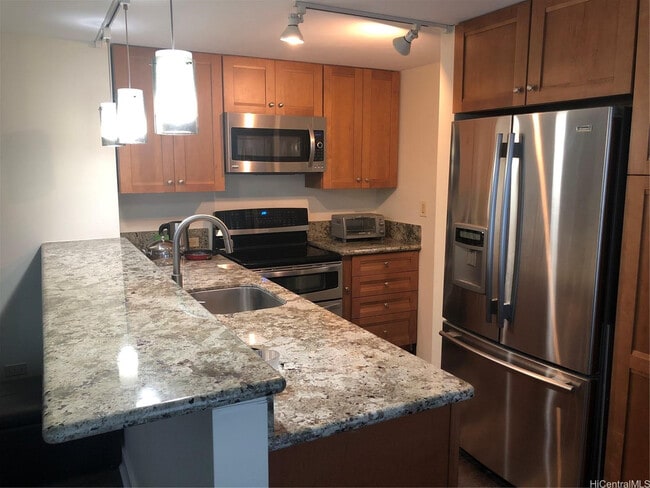 Photo - 2525 Date St