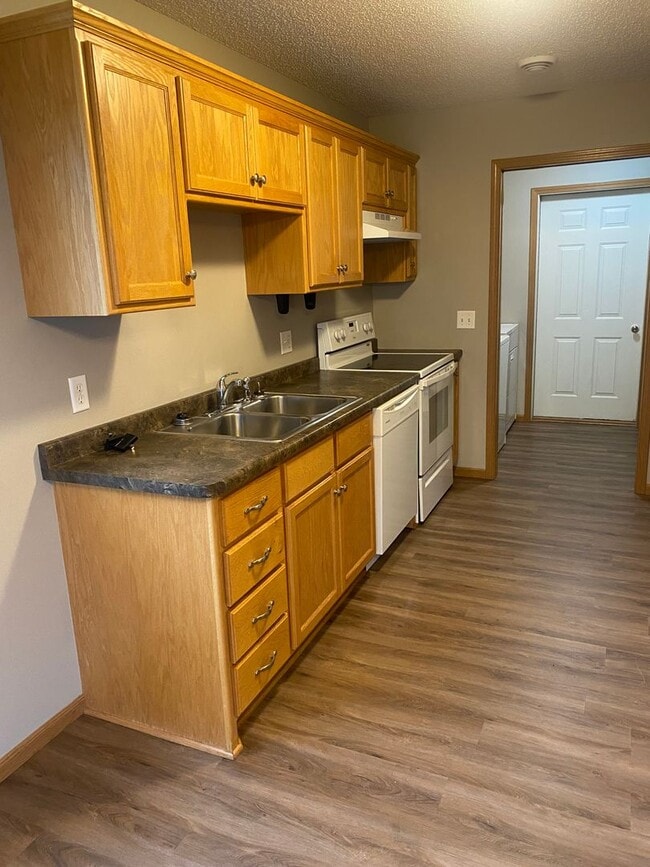 Photo - 3 Bedroom Townhome on Peach Dr. in Sauk Ra...