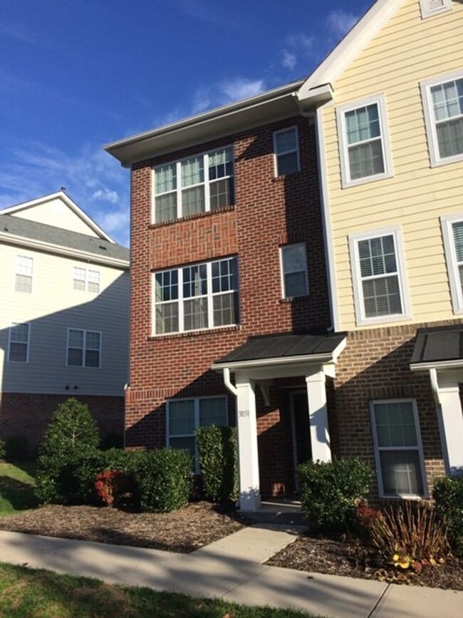 Building Photo - Prelease for January 2026!