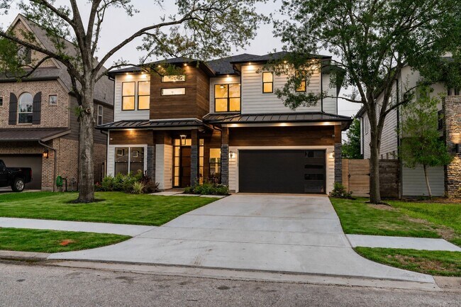 Photo - 1733 Du Barry Ln
