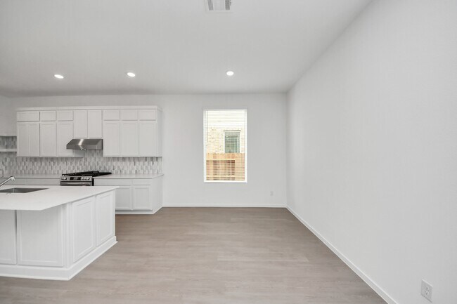 Photo - 27406 Sweetwater Bay Dr