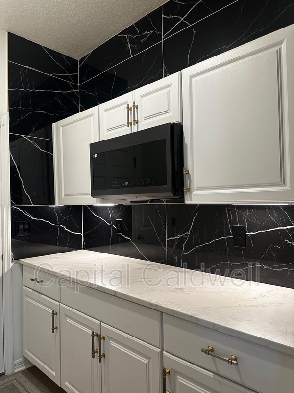 Photo - 37489 MacKenzie Dr