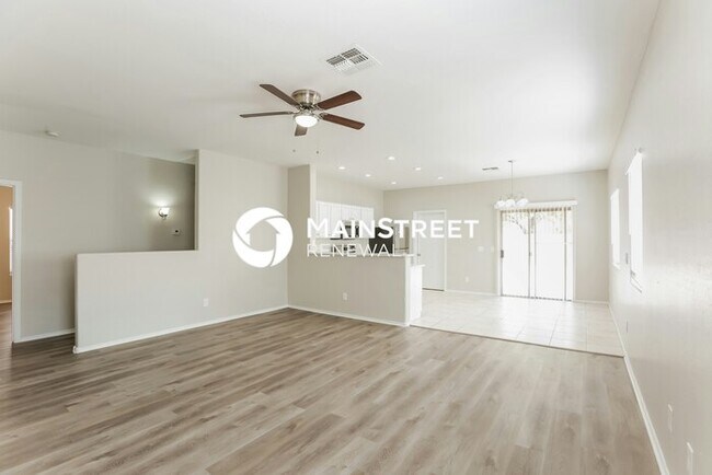 Photo - 3 Bedroom Pet-Friendly Home in Phoenix, AZ with Main Street Renewal