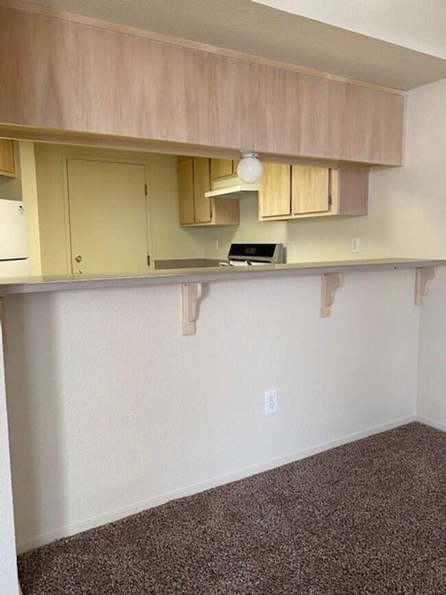 1064 Burton Dr Unit D