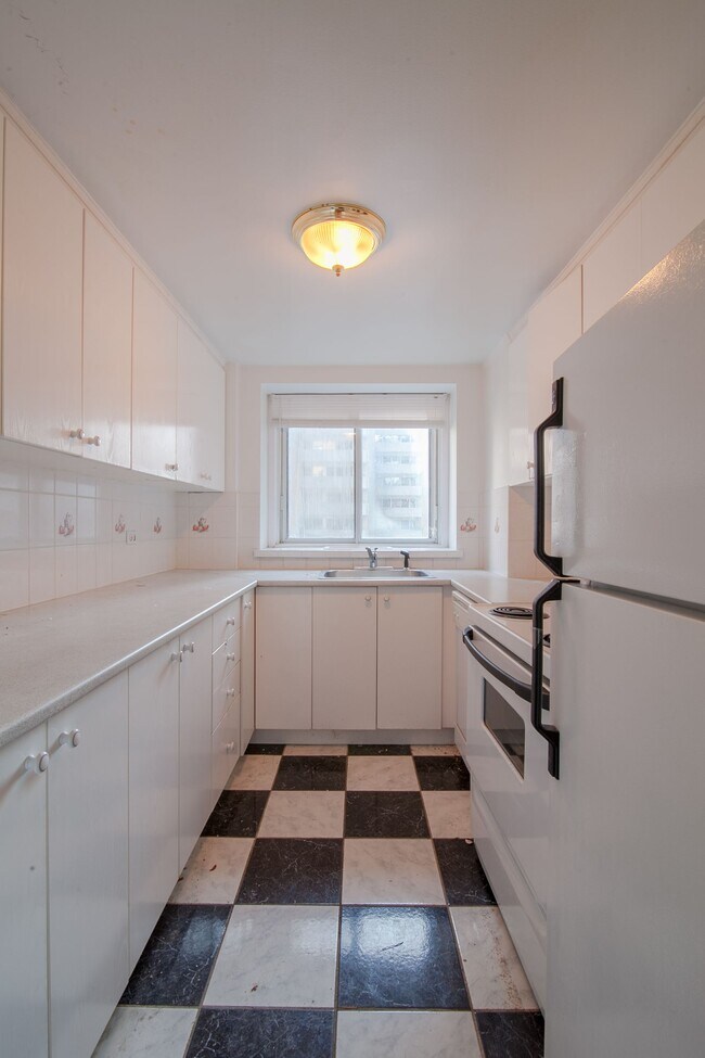 Photo - 3435 Rue Drummond Unité 72