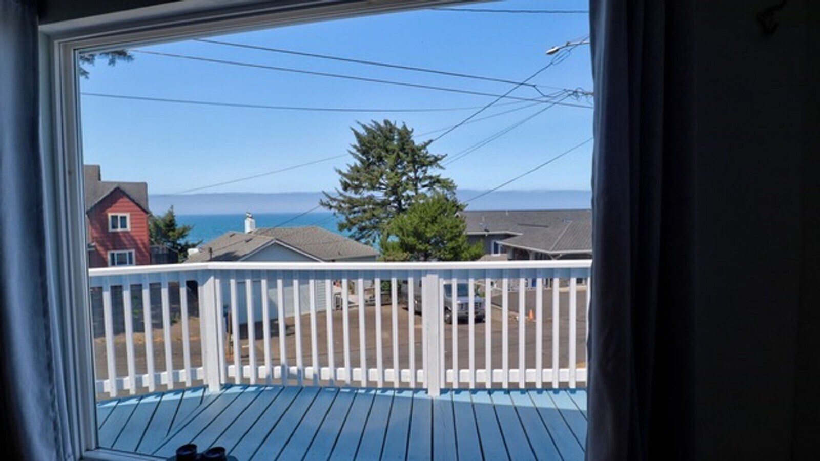 2 Bedroom plus Flex Room/ 2 Bath House Unit Ava... House Rental in