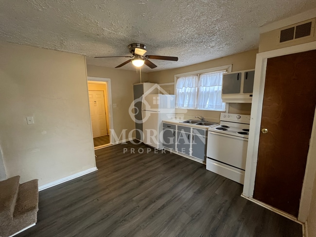 Photo - 2447 Jackson St