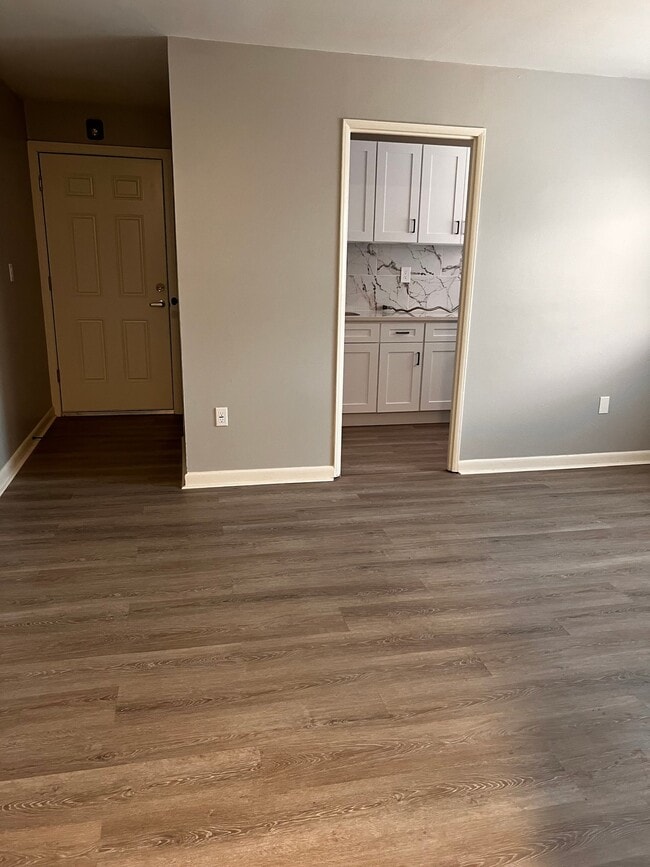 170 Earle St Unit B2