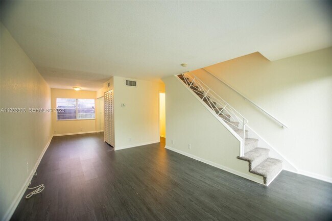 Photo - 4803 NW 9th Dr