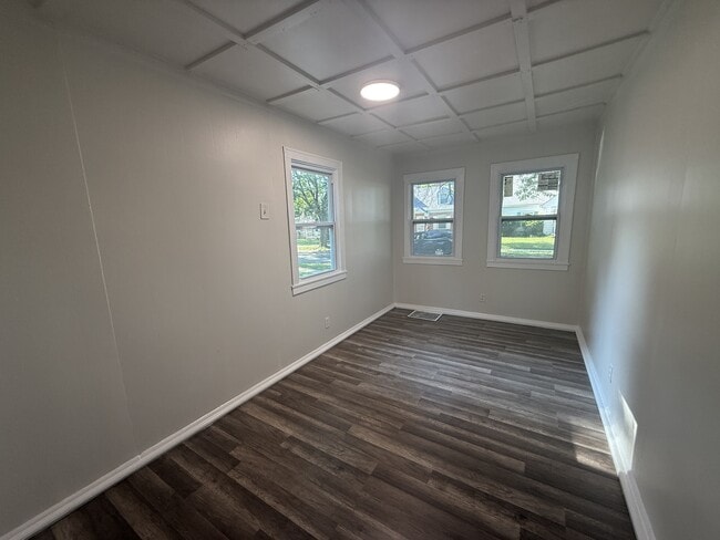Photo - 2804 Kenmore Ave