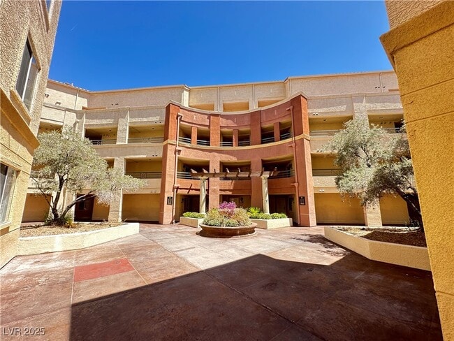 Building Photo - 270 E Flamingo Rd Unit 237 Rental