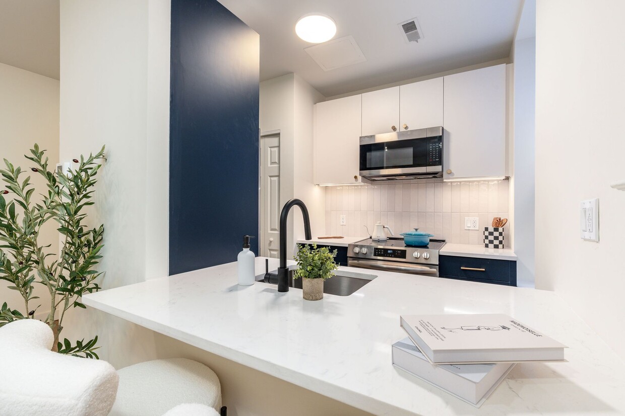 Kitchen - Carriage House