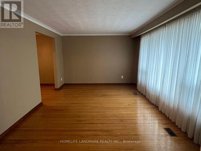 Photo - 12 Pratt Cir