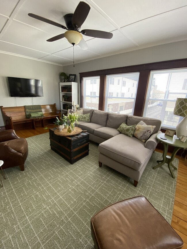 Photo - 281 N Main St Unit Apartment #2