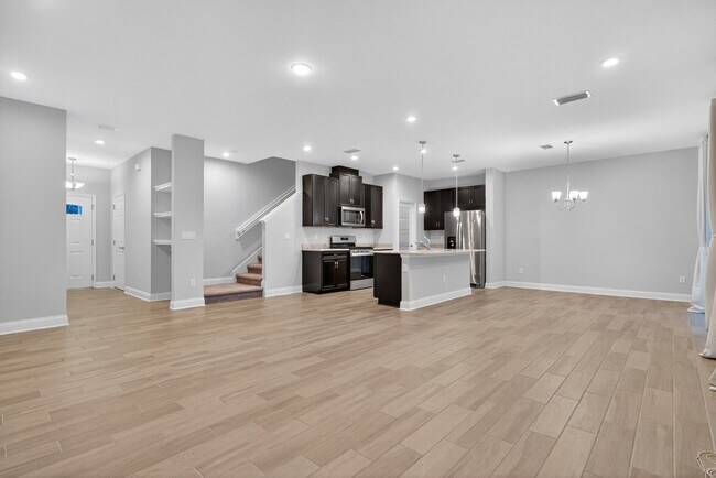 Photo - 411 Narrowleaf Dr