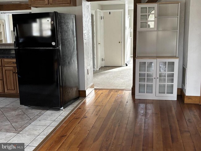 Photo - 574 Cinder Rd