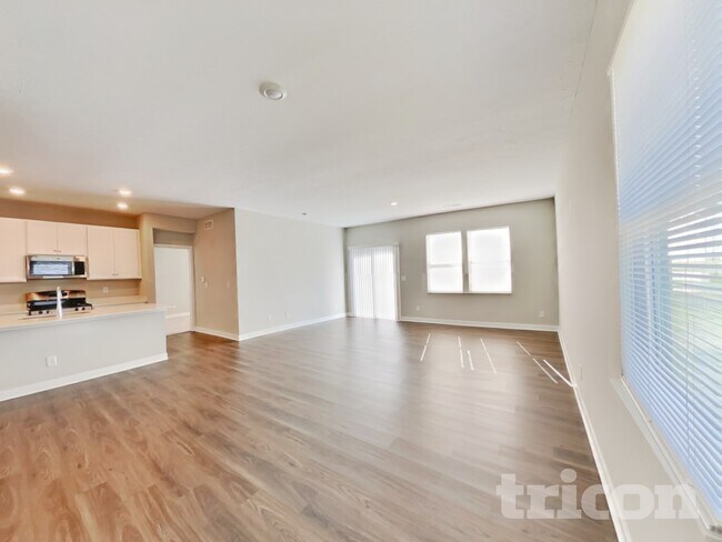 Photo - 224 Bluestem Ln