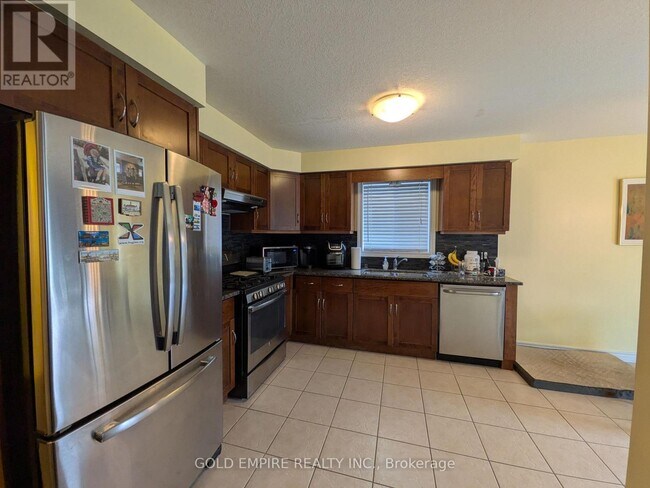 Photo - 1834 Reilly Walk