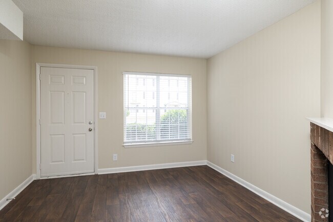 1BR, 1.5BA - 660SF | The Chestnut