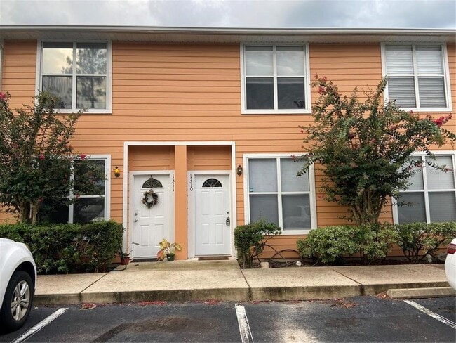 Building Photo - 3920 SW 20th Ave