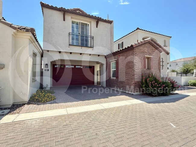 Building Photo - 1521 E Shannon St Rental