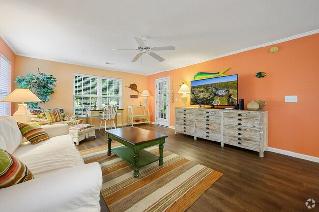 Building Photo - 725 Blue Stem Dr Rental