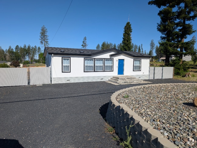 Building Photo - 5969 Sawmill Rd Rental