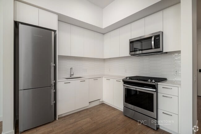 Building Photo - 40 S Halsted St Unit 303 Rental