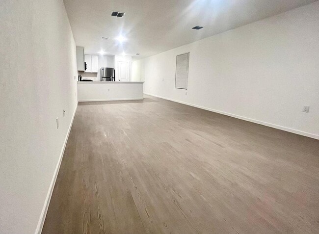 Photo - 10839 Lillia Br