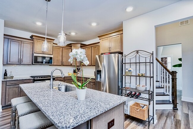 Photo - 111 Rosecroft Dr