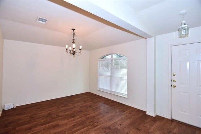 Photo - 3305 Stonewall Dr