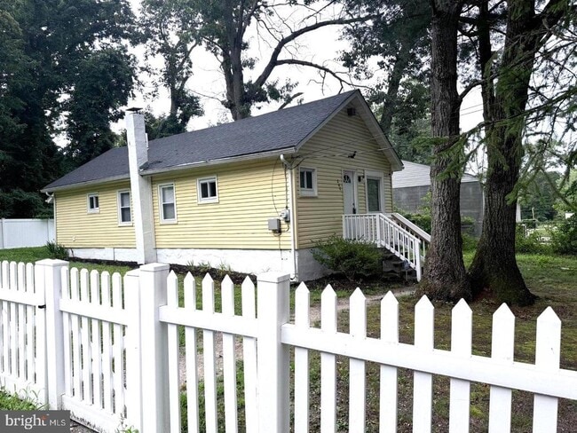 Photo - 244 Nelson Ave