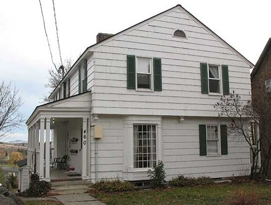 Primary Photo - 460 NE Maiden Ln Rental
