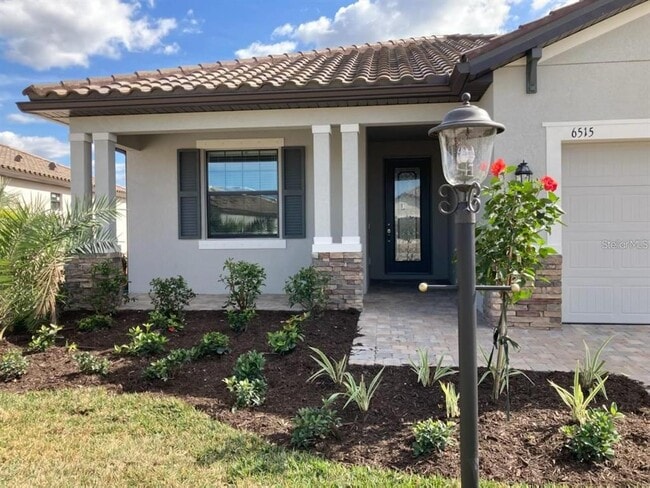 Photo - 6515 Clairborne Ln