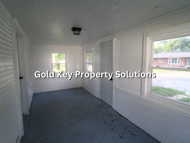 Photo - 2 BR 1 BA House with Enclosed Porch and La...