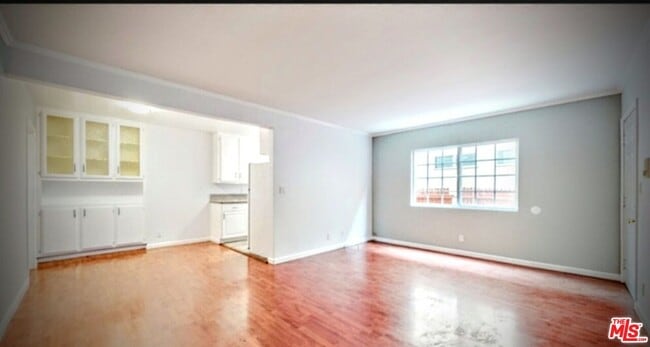 Photo - 3740 Veteran Ave