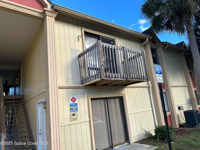 Building Photo - 2130 Forest Knoll Dr NE Unit 30-204
